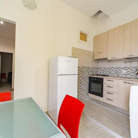 Апартаменти Naranji House Red Relax Альтавілла-Мілічія Екстер'єр фото